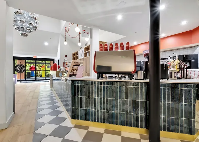 Bob - Boutique On Budget Inn 2*